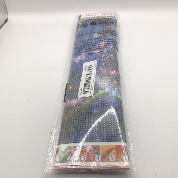 5D Diamond Art DIY Painting Kit Apple Butterfly Themed 30 x 30cm|11.81 x 11.81in - Picture 8 of 11